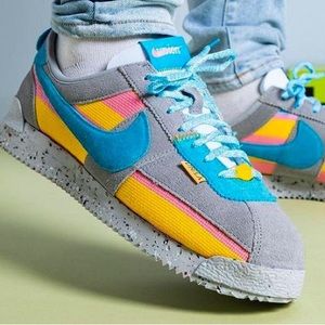 NIKE Cortez x UNION in Light Smoke